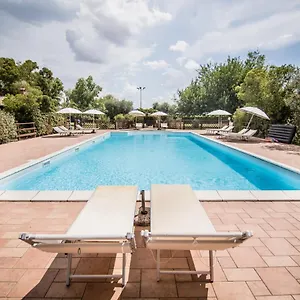 https://agriturismo-le-giare-bagno-roselle.it-tuscanyhotel.com